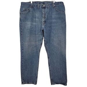 Wrangler Mens‎ Jeans Measures Size 44 x31 Slightly Tapered Leg Medium Blue Soft